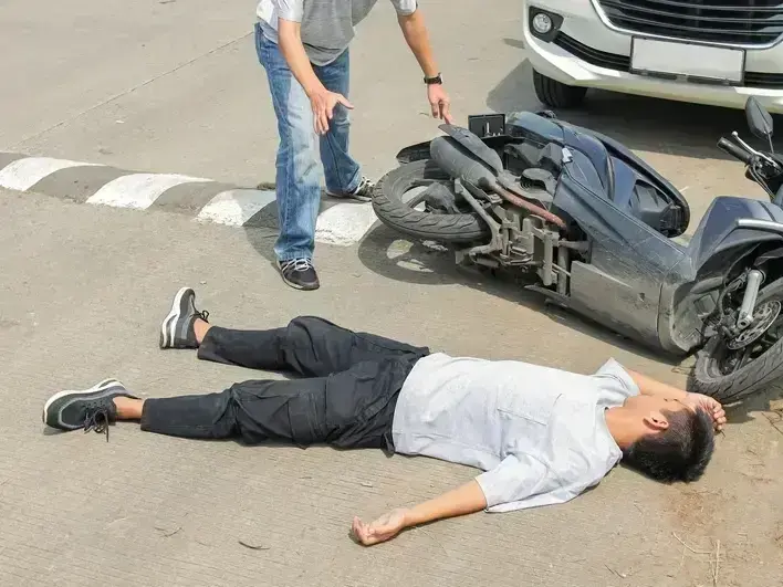 Professional Motorcycle Accident Injury Care services by Arrowhead Clinic Chiropractic in Atlanta, GA &mdash; licensed Chiropractor provider